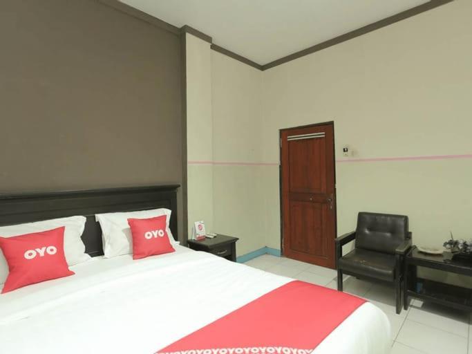 Urbanview Hotel Kharisma Banjarmasin Banjarmasin  Extérieur photo