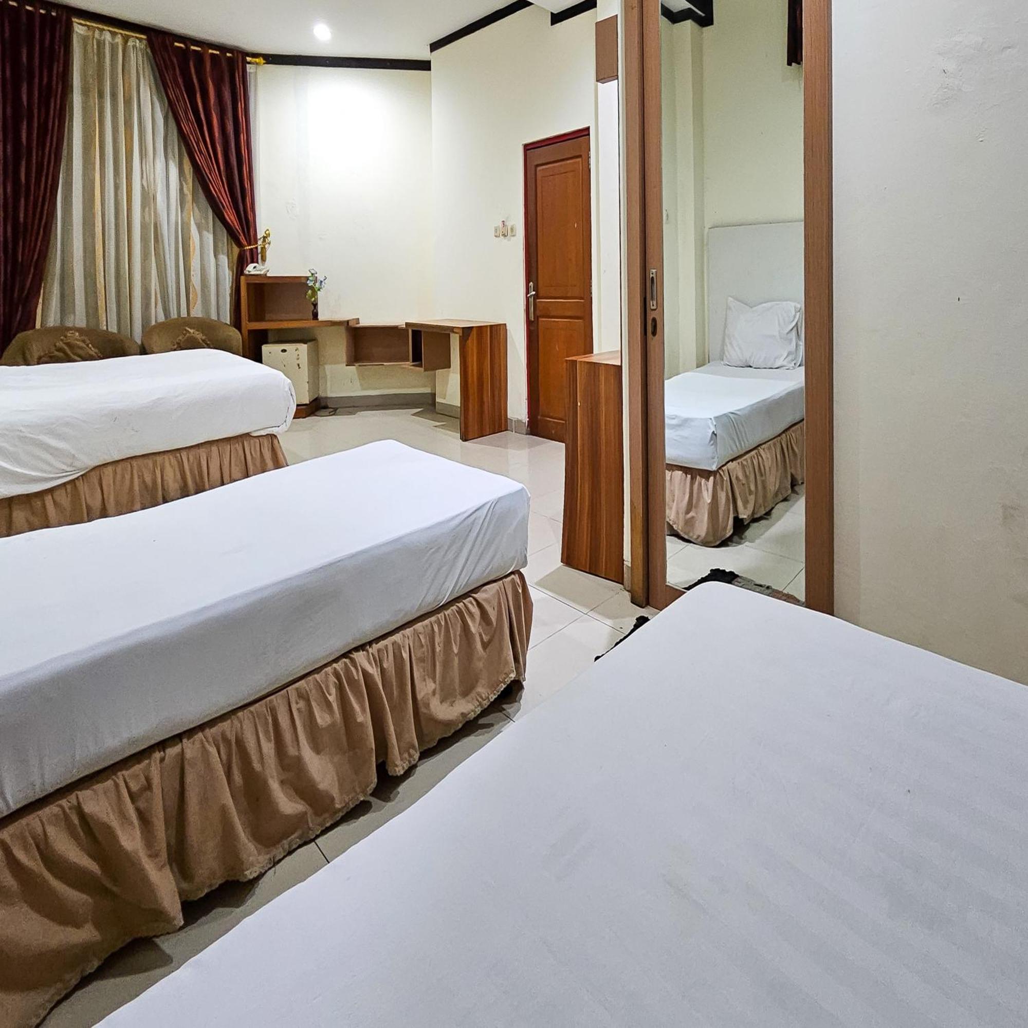 Urbanview Hotel Kharisma Banjarmasin Banjarmasin  Extérieur photo